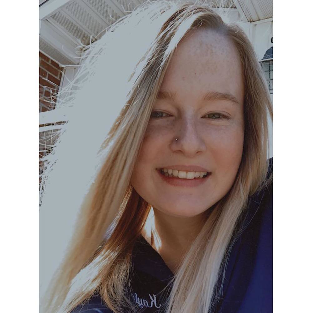 Meet your Posher, Kayla